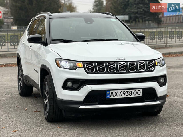 Білий Джип Compass, об'ємом двигуна 2 л та пробігом 19 тис. км за 21700 $, фото 1 на Automoto.ua