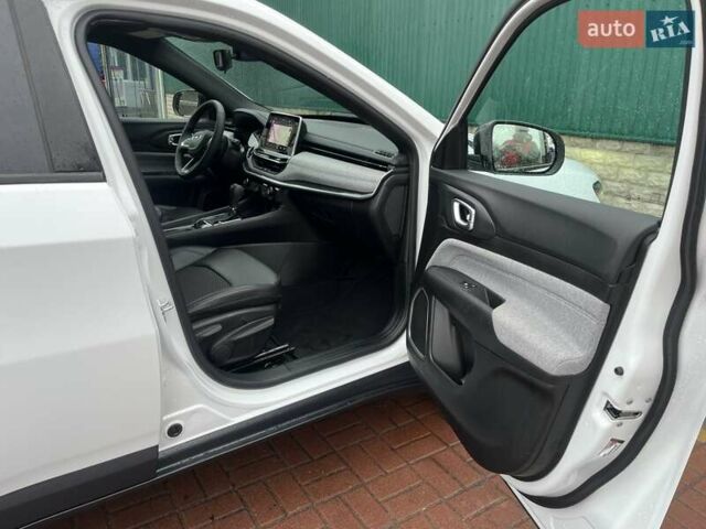 Белый Джип Компас, объемом двигателя 2 л и пробегом 8 тыс. км за 19800 $, фото 22 на Automoto.ua