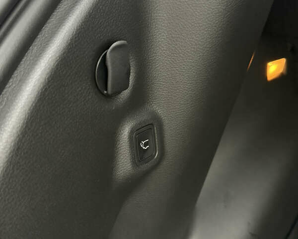 Белый Джип Компас, объемом двигателя 2 л и пробегом 3 тыс. км за 24300 $, фото 34 на Automoto.ua