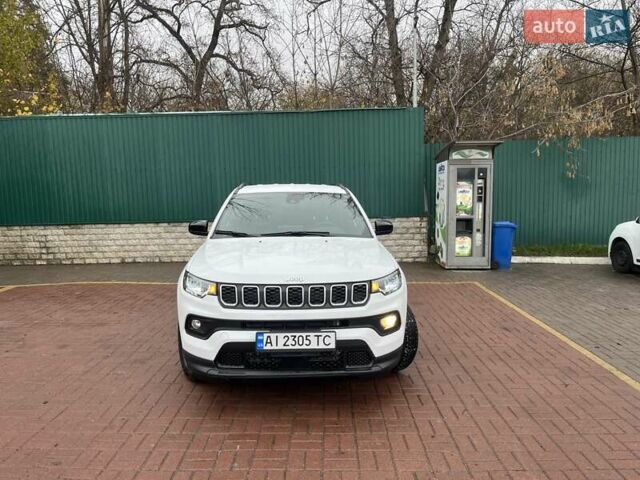 Белый Джип Компас, объемом двигателя 2 л и пробегом 8 тыс. км за 19800 $, фото 35 на Automoto.ua