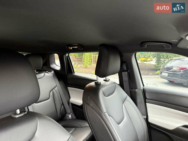 Білий Джип Compass, об'ємом двигуна 2 л та пробігом 2 тис. км за 25000 $, фото 39 на Automoto.ua