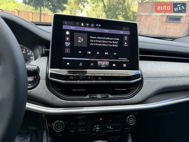 Белый Джип Компас, объемом двигателя 2 л и пробегом 20 тыс. км за 22900 $, фото 42 на Automoto.ua