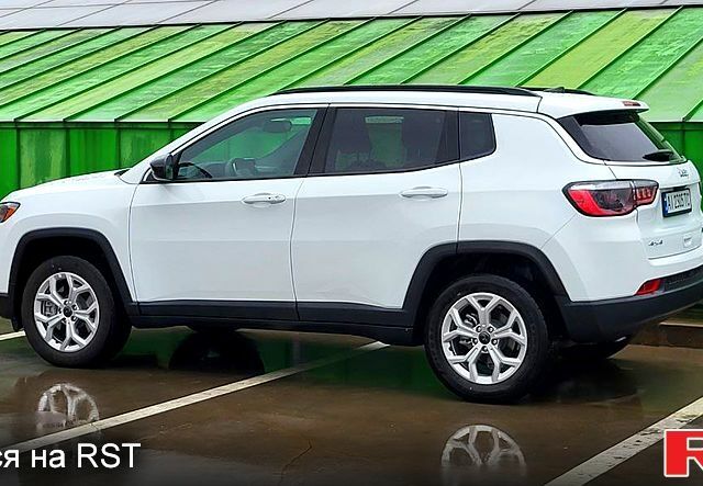 Белый Джип Компас, объемом двигателя 2 л и пробегом 9 тыс. км за 21000 $, фото 3 на Automoto.ua