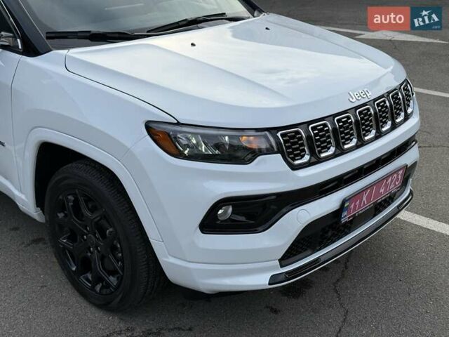 Білий Джип Compass, об'ємом двигуна 2 л та пробігом 2 тис. км за 22900 $, фото 8 на Automoto.ua