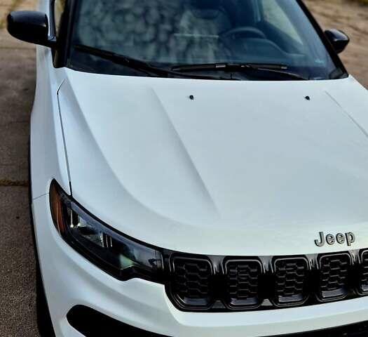 Белый Джип Компас, объемом двигателя 2 л и пробегом 7 тыс. км за 23999 $, фото 25 на Automoto.ua