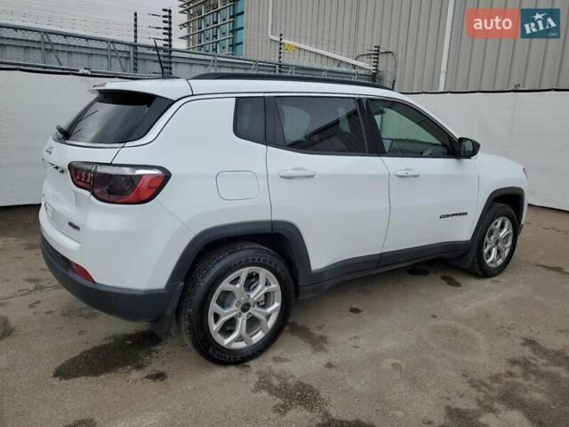 Белый Джип Компас, объемом двигателя 2 л и пробегом 14 тыс. км за 7900 $, фото 2 на Automoto.ua