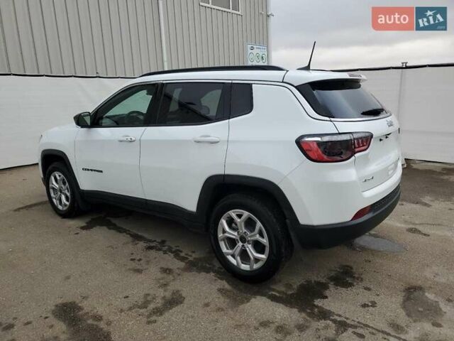 Белый Джип Компас, объемом двигателя 2 л и пробегом 14 тыс. км за 7900 $, фото 1 на Automoto.ua