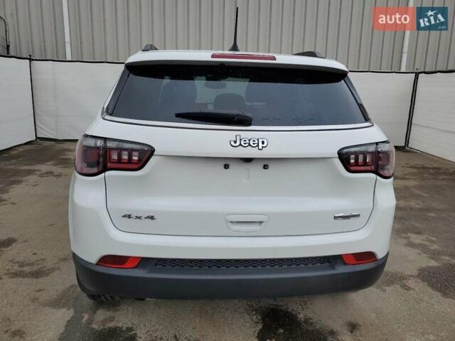 Белый Джип Компас, объемом двигателя 2 л и пробегом 14 тыс. км за 7900 $, фото 5 на Automoto.ua