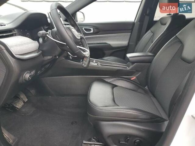 Белый Джип Компас, объемом двигателя 2 л и пробегом 14 тыс. км за 7900 $, фото 6 на Automoto.ua