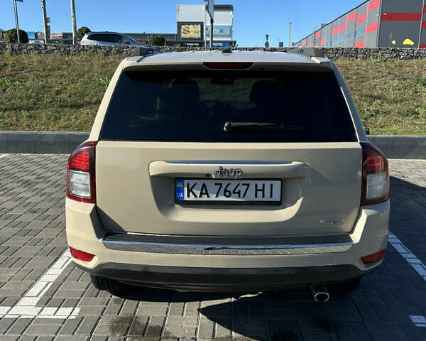 Бежевий Джип Compass, об'ємом двигуна 2 л та пробігом 80 тис. км за 12500 $, фото 6 на Automoto.ua