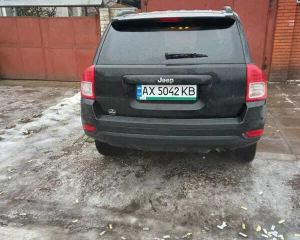 Черный Джип Компас, объемом двигателя 2.4 л и пробегом 1 тыс. км за 10000 $, фото 2 на Automoto.ua