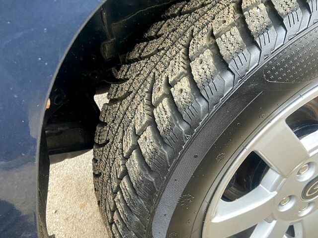 Чорний Джип Compass, об'ємом двигуна 2 л та пробігом 210 тис. км за 4900 $, фото 4 на Automoto.ua