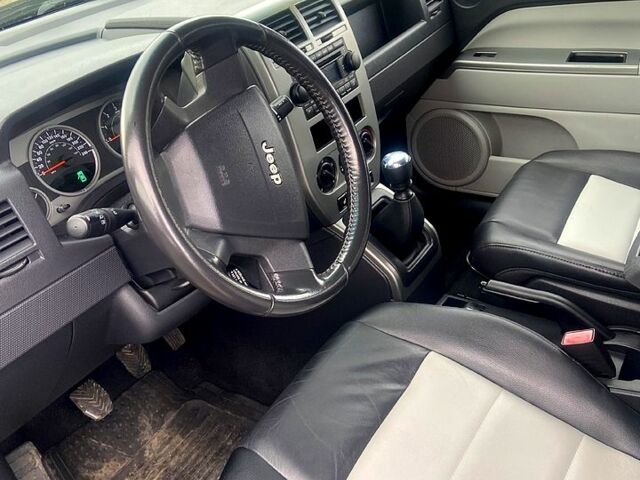 Чорний Джип Compass, об'ємом двигуна 2 л та пробігом 210 тис. км за 4900 $, фото 9 на Automoto.ua