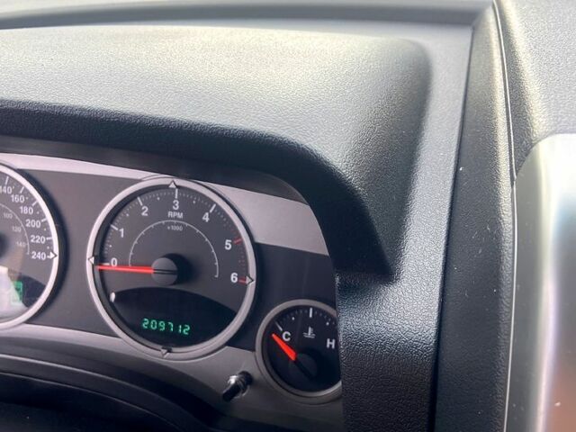 Чорний Джип Compass, об'ємом двигуна 2 л та пробігом 210 тис. км за 4900 $, фото 7 на Automoto.ua