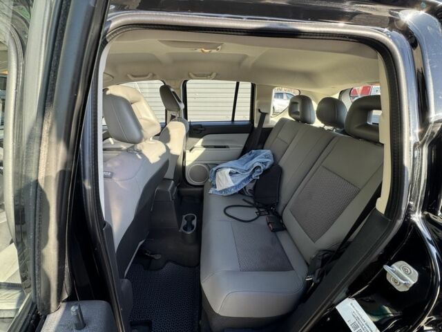 Черный Джип Компас, объемом двигателя 2.4 л и пробегом 218 тыс. км за 4500 $, фото 2 на Automoto.ua