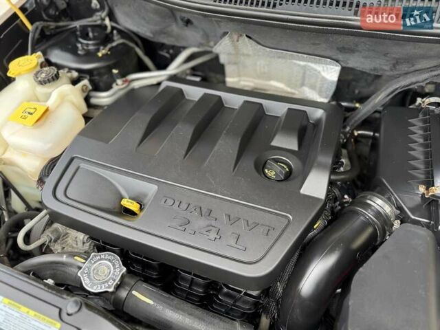 Чорний Джип Compass, об'ємом двигуна 2.4 л та пробігом 230 тис. км за 7550 $, фото 83 на Automoto.ua