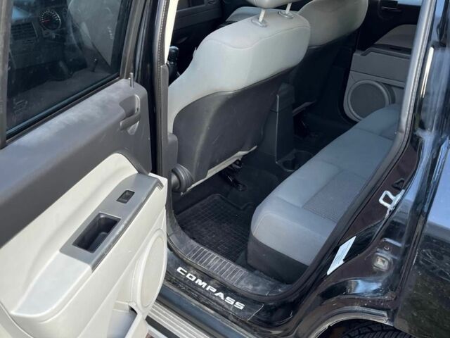 Чорний Джип Compass, об'ємом двигуна 2 л та пробігом 309 тис. км за 3500 $, фото 8 на Automoto.ua
