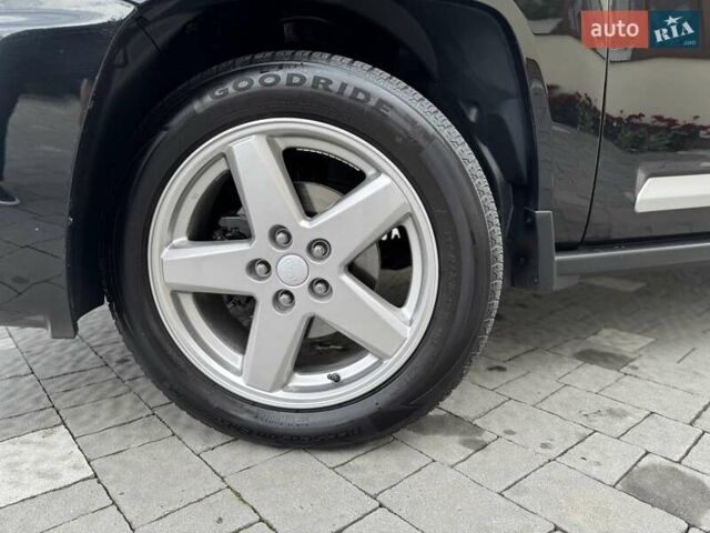 Чорний Джип Compass, об'ємом двигуна 2.4 л та пробігом 230 тис. км за 7550 $, фото 23 на Automoto.ua