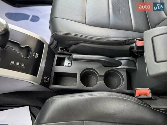 Чорний Джип Compass, об'ємом двигуна 2.4 л та пробігом 230 тис. км за 7550 $, фото 52 на Automoto.ua