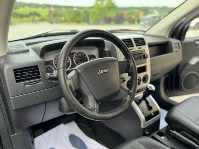 Черный Джип Компас, объемом двигателя 2.4 л и пробегом 225 тыс. км за 7350 $, фото 4 на Automoto.ua