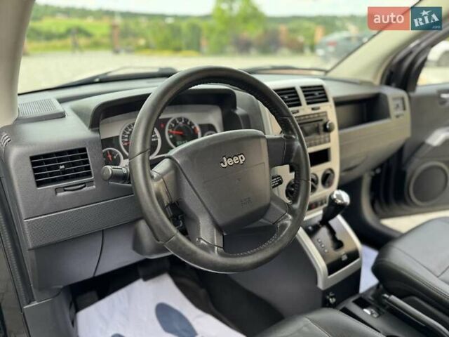Чорний Джип Compass, об'ємом двигуна 2.4 л та пробігом 230 тис. км за 7550 $, фото 45 на Automoto.ua