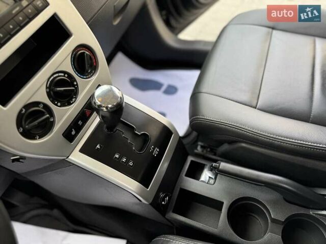 Чорний Джип Compass, об'ємом двигуна 2.4 л та пробігом 230 тис. км за 7550 $, фото 50 на Automoto.ua