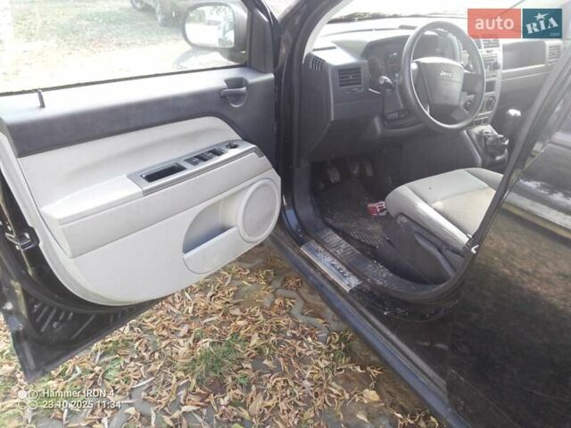 Черный Джип Компас, объемом двигателя 1.97 л и пробегом 280 тыс. км за 2400 $, фото 1 на Automoto.ua