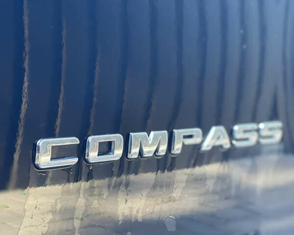 Черный Джип Компас, объемом двигателя 2.36 л и пробегом 200 тыс. км за 10800 $, фото 41 на Automoto.ua