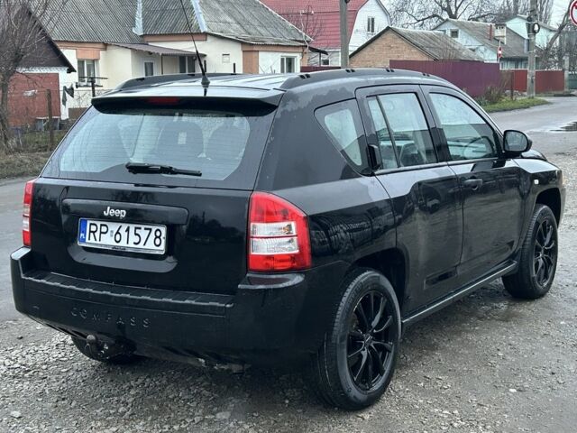 Черный Джип Компас, объемом двигателя 2.4 л и пробегом 219 тыс. км за 3550 $, фото 4 на Automoto.ua