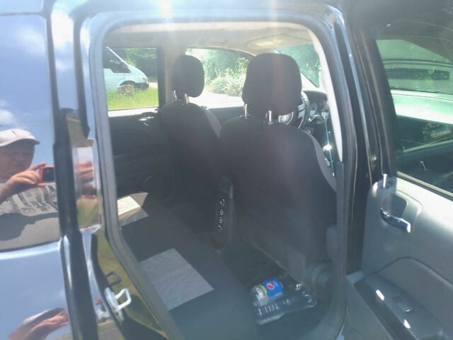 Черный Джип Компас, объемом двигателя 2 л и пробегом 210 тыс. км за 9000 $, фото 5 на Automoto.ua