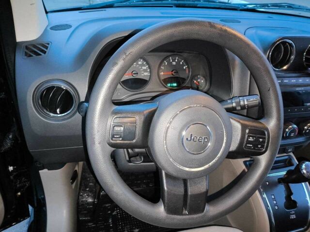 Чорний Джип Compass, об'ємом двигуна 2.4 л та пробігом 196 тис. км за 9300 $, фото 7 на Automoto.ua