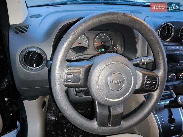 Чорний Джип Compass, об'ємом двигуна 2.36 л та пробігом 196 тис. км за 9300 $, фото 5 на Automoto.ua