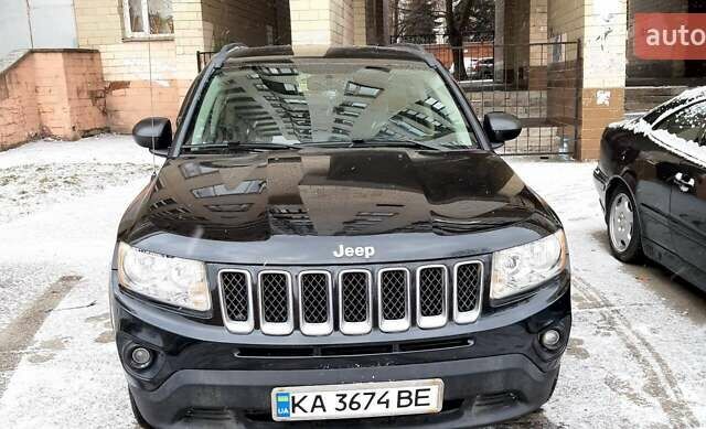 Черный Джип Компас, объемом двигателя 2.36 л и пробегом 311 тыс. км за 9670 $, фото 4 на Automoto.ua