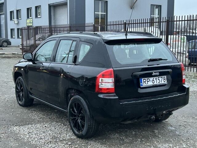 Черный Джип Компас, объемом двигателя 2.4 л и пробегом 219 тыс. км за 3550 $, фото 2 на Automoto.ua