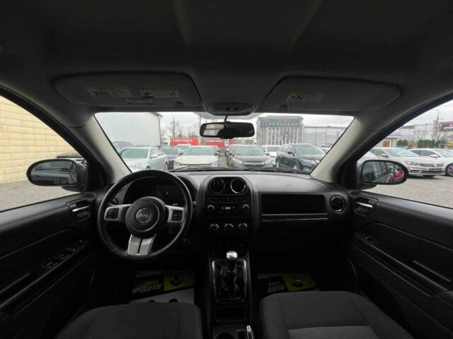 Черный Джип Компас, объемом двигателя 2.2 л и пробегом 185 тыс. км за 10900 $, фото 11 на Automoto.ua