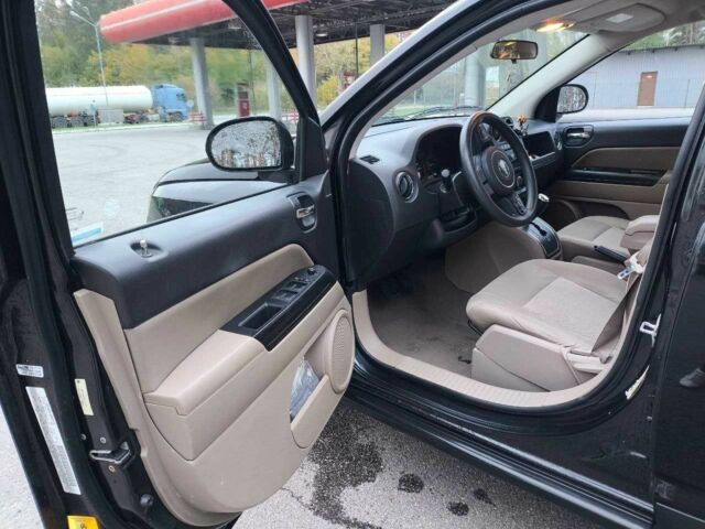 Чорний Джип Compass, об'ємом двигуна 2.4 л та пробігом 196 тис. км за 9300 $, фото 10 на Automoto.ua