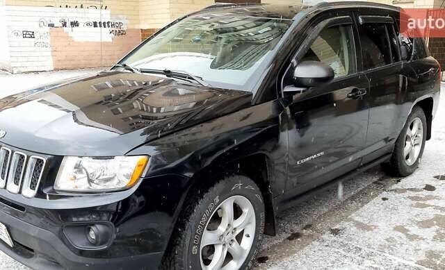 Черный Джип Компас, объемом двигателя 2.36 л и пробегом 311 тыс. км за 9670 $, фото 5 на Automoto.ua