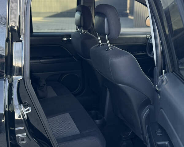 Чорний Джип Compass, об'ємом двигуна 2.36 л та пробігом 175 тис. км за 8650 $, фото 30 на Automoto.ua