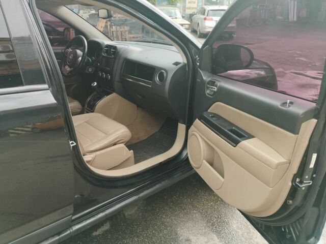 Черный Джип Компас, объемом двигателя 2.4 л и пробегом 130 тыс. км за 7700 $, фото 11 на Automoto.ua