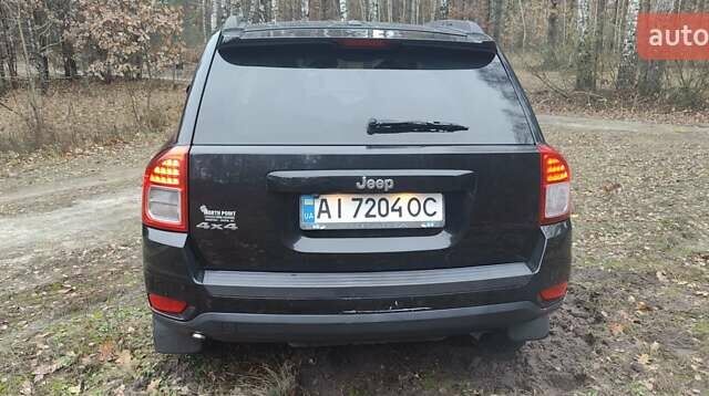 Черный Джип Компас, объемом двигателя 2.36 л и пробегом 198 тыс. км за 8700 $, фото 1 на Automoto.ua