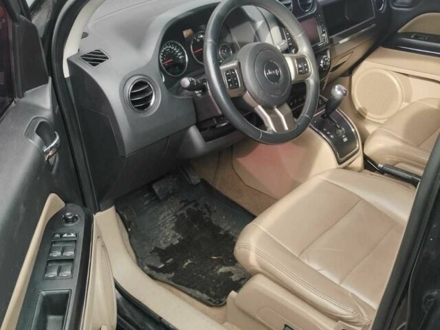 Черный Джип Компас, объемом двигателя 2.4 л и пробегом 130 тыс. км за 7700 $, фото 9 на Automoto.ua