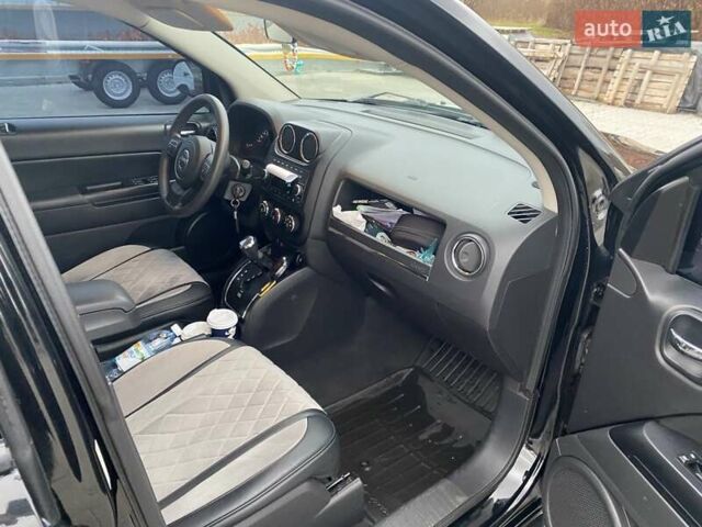 Черный Джип Компас, объемом двигателя 2.36 л и пробегом 253 тыс. км за 8700 $, фото 5 на Automoto.ua