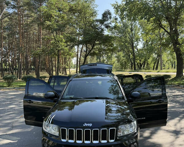 Чорний Джип Compass, об'ємом двигуна 2.14 л та пробігом 270 тис. км за 8888 $, фото 8 на Automoto.ua