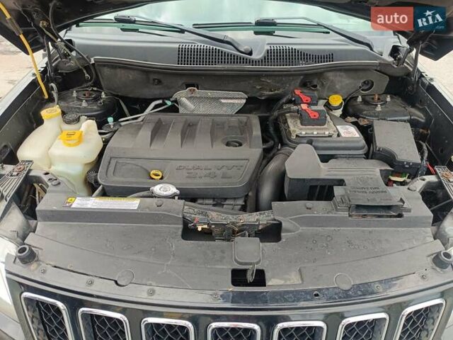Чорний Джип Compass, об'ємом двигуна 2.36 л та пробігом 225 тис. км за 7900 $, фото 8 на Automoto.ua