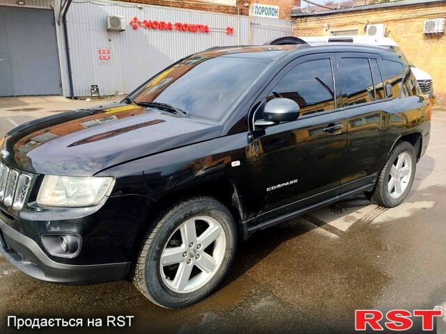 Черный Джип Компас, объемом двигателя 2.4 л и пробегом 131 тыс. км за 8000 $, фото 4 на Automoto.ua