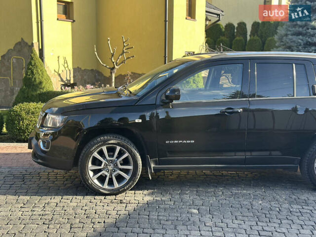 Черный Джип Компас, объемом двигателя 2.4 л и пробегом 176 тыс. км за 9400 $, фото 8 на Automoto.ua
