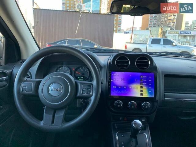 Чорний Джип Compass, об'ємом двигуна 2.36 л та пробігом 145 тис. км за 11690 $, фото 13 на Automoto.ua