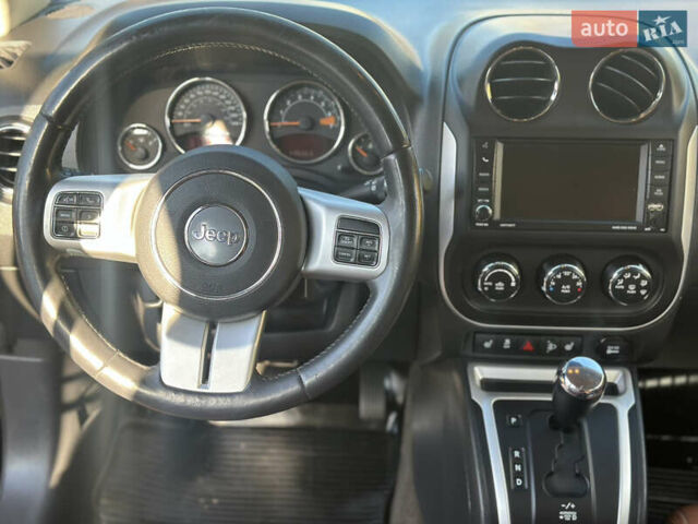 Черный Джип Компас, объемом двигателя 2.4 л и пробегом 176 тыс. км за 9400 $, фото 23 на Automoto.ua