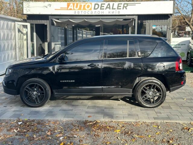 Черный Джип Компас, объемом двигателя 2.4 л и пробегом 266 тыс. км за 10990 $, фото 3 на Automoto.ua