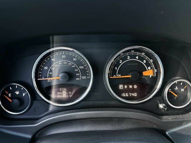 Черный Джип Компас, объемом двигателя 2.4 л и пробегом 266 тыс. км за 10990 $, фото 17 на Automoto.ua